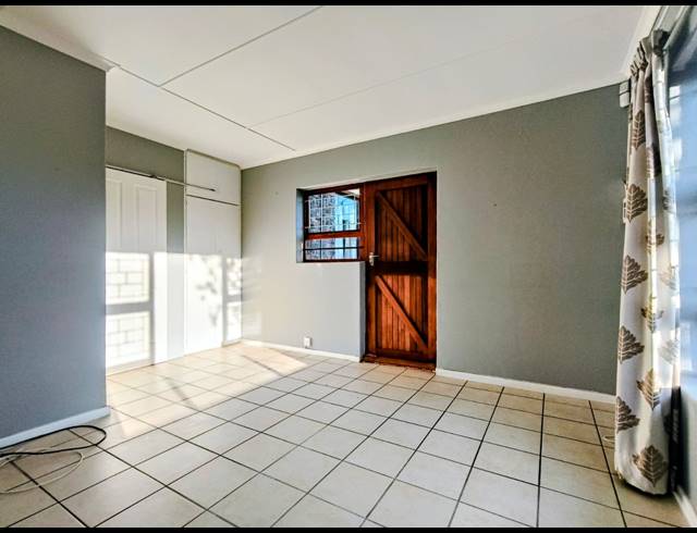 3 BEDROOM HOUSE FOR SALE IN WAVECREST